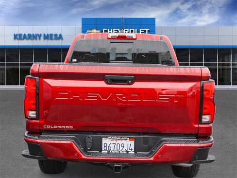 Used 2025 Chevrolet Colorado LT w/ LT Convenience Package image 6