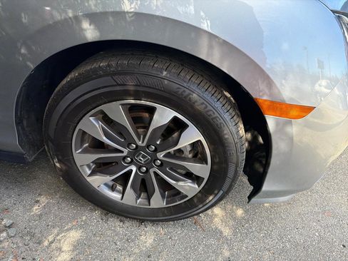 Used 2023 Honda Odyssey EX-L image 4