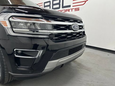 Used 2024 Ford Expedition Max Limited AWD/4WD image 2
