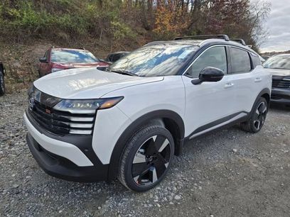 New 2026 Nissan Kicks SR w/ Cold Weather Package