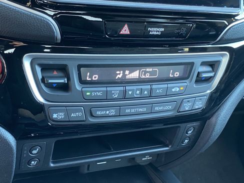 New 2026 Honda Ridgeline Black Edition image 18