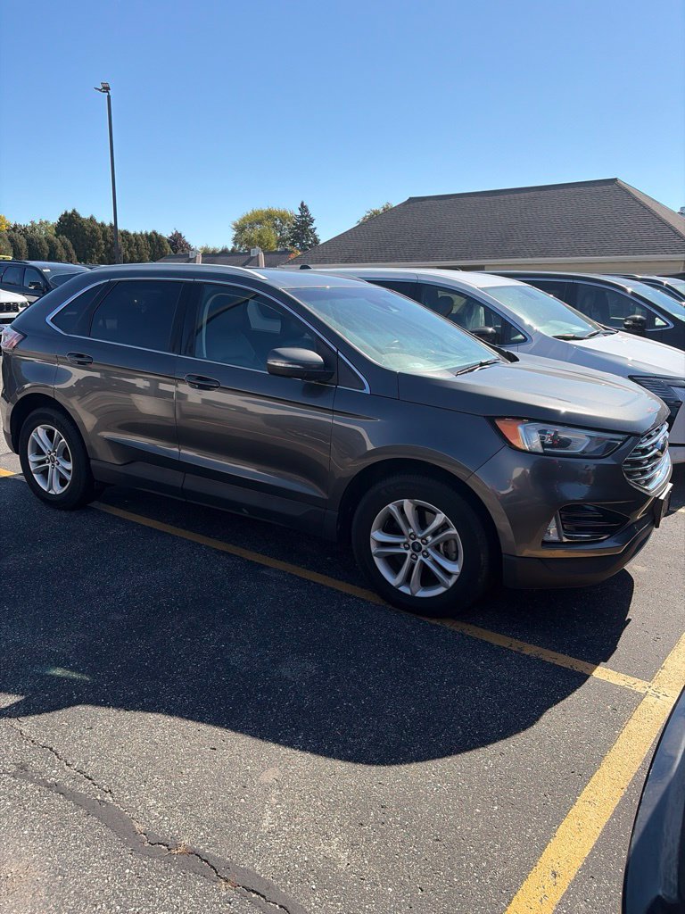 Used 2019 Ford Edge SEL w/ Cold Weather Package AWD/4WD image 6