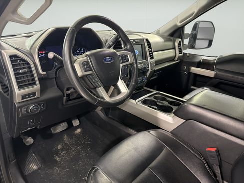 Used 2021 Ford F250 Lariat w/ FX4 Off-Road Package AWD/4WD image 15