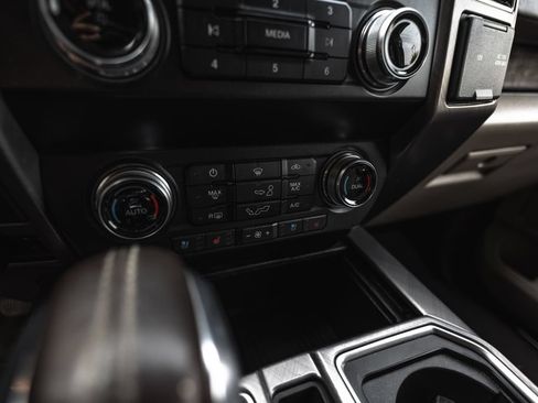 Used 2019 Ford F150 Limited AWD/4WD image 17