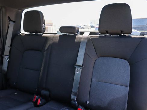 Used 2023 Chevrolet Colorado W/T RWD image 17
