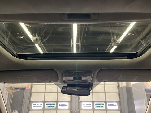 Used 2022 Kia Telluride SX w/ SX Prestige Package image 29