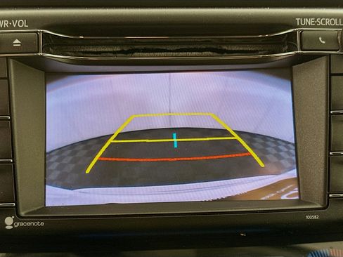 Used 2016 Toyota RAV4 XLE image 21