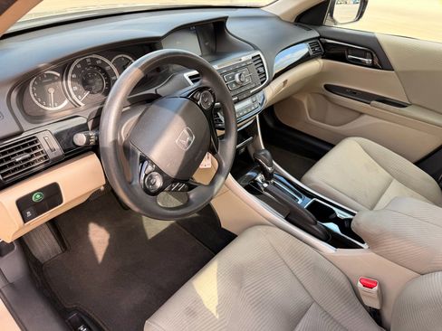 Used 2016 Honda Accord LX image 7