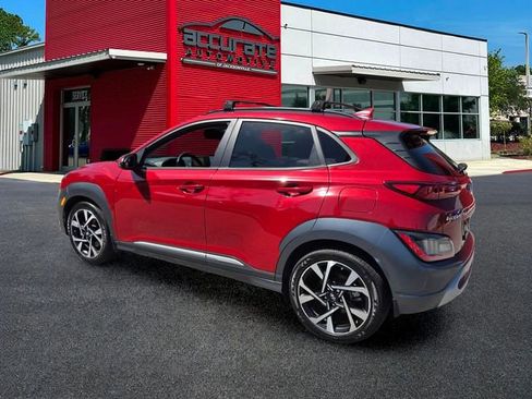 Used 2022 Hyundai Kona Limited FWD image 3