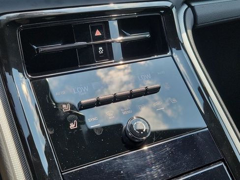 Certified 2026 Porsche Panamera 4 AWD/4WD image 35