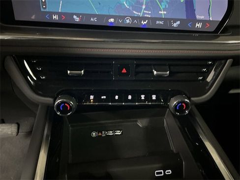 Certified 2025 Chevrolet Tahoe RST image 18