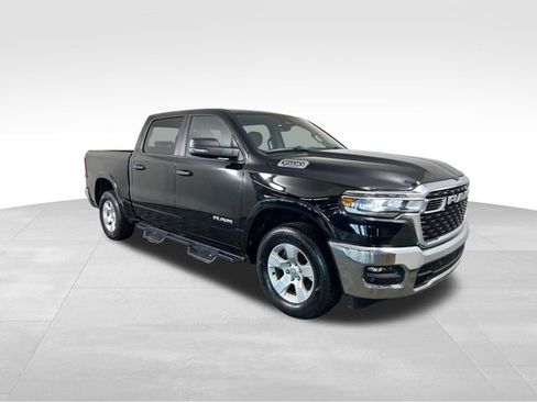 Used 2025 RAM 1500 Big Horn AWD/4WD image 8