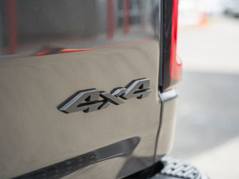 New 2026 RAM 1500 Laramie AWD/4WD image 9