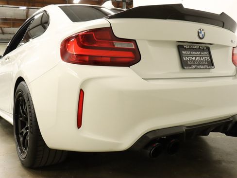 Used 2017 BMW M2 RWD image 27