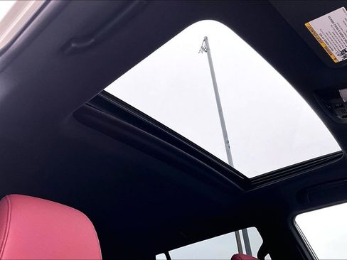 Used 2023 Lexus GX 460 Premium w/ Premium Package image 22