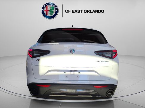 New 2025 Alfa Romeo Stelvio Sprint image 7
