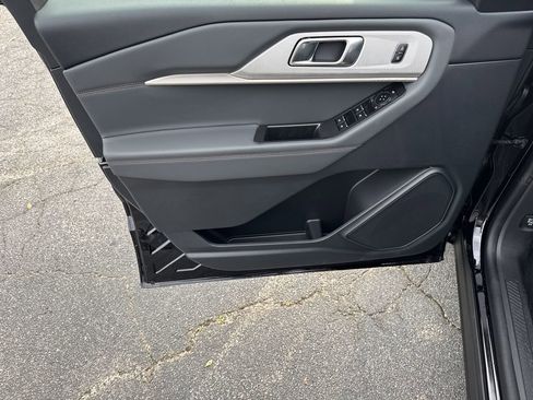 New 2026 Ford Explorer Active image 10