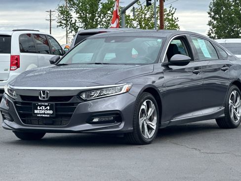 Used 2018 Honda Accord EX-L image 9