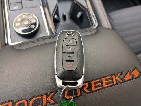 Used 2024 Nissan Pathfinder Rock Creek AWD/4WD image 30