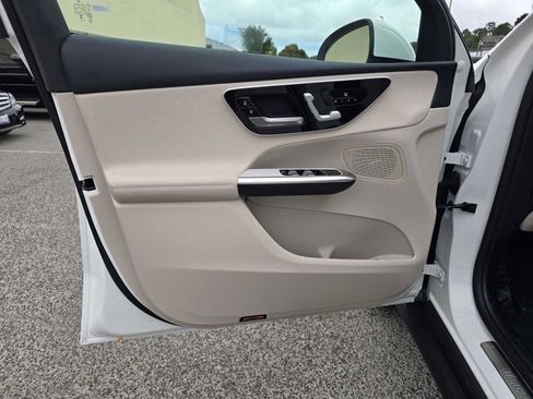 Used 2024 Mercedes-Benz GLE 350 4MATIC image 55