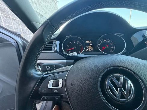 Used 2017 Volkswagen Jetta Sport FWD image 29