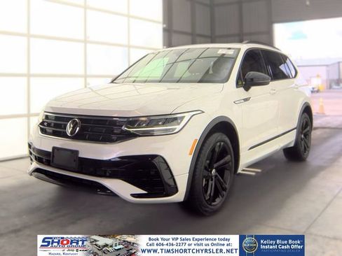 Used 2023 Volkswagen Tiguan SE R-Line FWD image 1