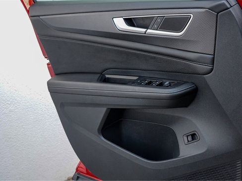 New 2024 Volkswagen Atlas Cross Sport SEL R-Line image 19