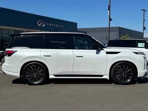 New 2027 INFINITI QX80 Autograph AWD/4WD image 3