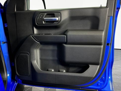 Used 2025 Chevrolet Silverado 1500 Custom image 29