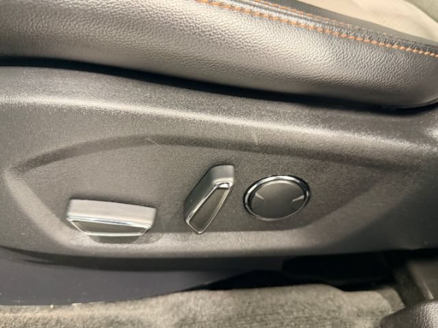 Used 2017 Ford Explorer XLT w/ Equipment Group 202A AWD/4WD image 45