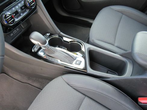 Used 2023 Buick Encore GX Select w/ Safety Package II FWD image 18