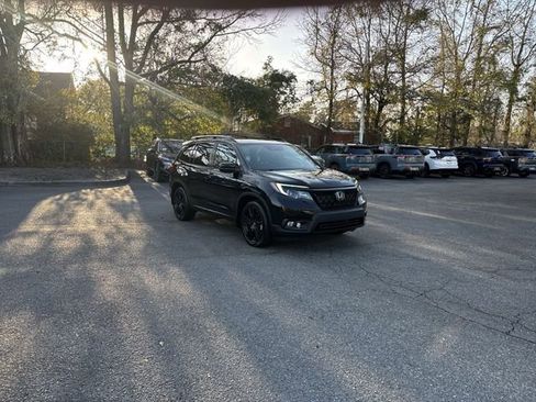 Used 2019 Honda Passport Sport image 3