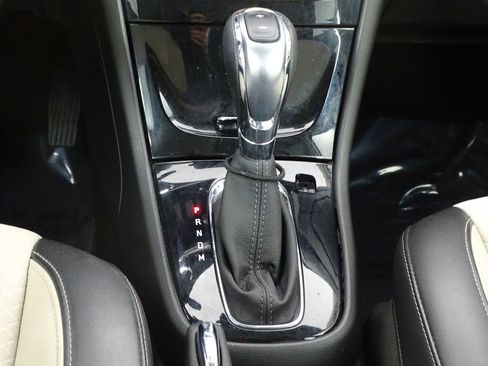 Used 2019 Buick Encore Preferred w/ Safety Package image 37