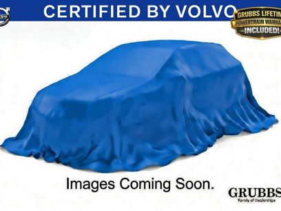 Used 2023 Volvo XC60 B5 Ultimate w/ Climate Package