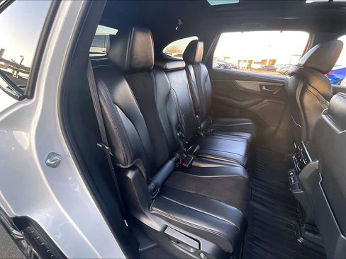 Used 2023 Acura MDX A-Spec image 29