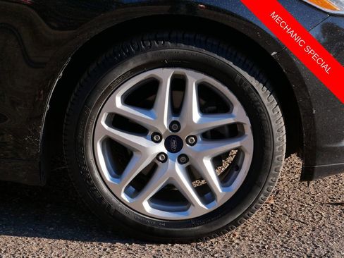 Used 2015 Ford Fusion SE image 7