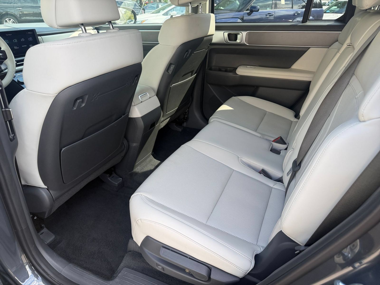 Used 2026 Hyundai Santa Fe SEL FWD image 25