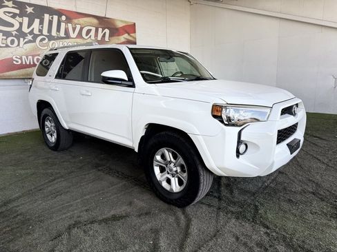 Used 2016 Toyota 4Runner SR5 image 5