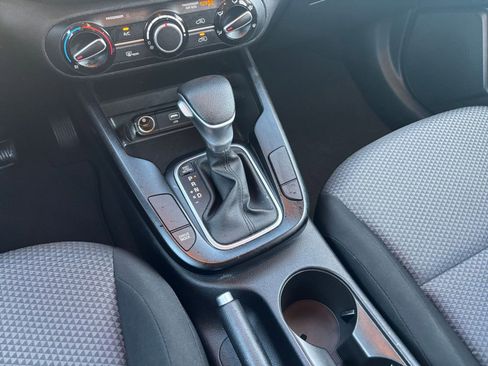 Used 2025 Kia Soul LX w/ LX Technology Package image 39