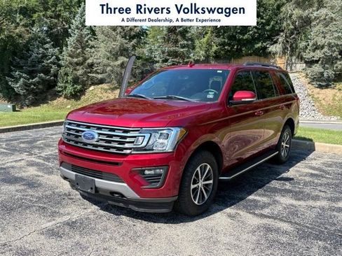 Used 2019 Ford Expedition XLT w/ Equipment Group 202A AWD/4WD image 1