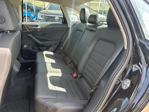 Used 2024 Volkswagen Jetta SE w/ Panoramic Sunroof Package FWD image 14