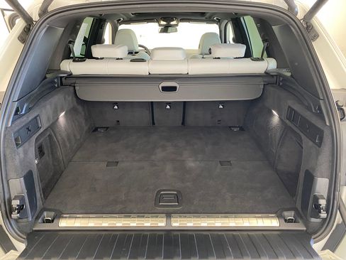 Certified 2025 BMW X5 xDrive50e w/ M Sport Package image 32