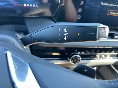 New 2026 Chevrolet Equinox LT image 18