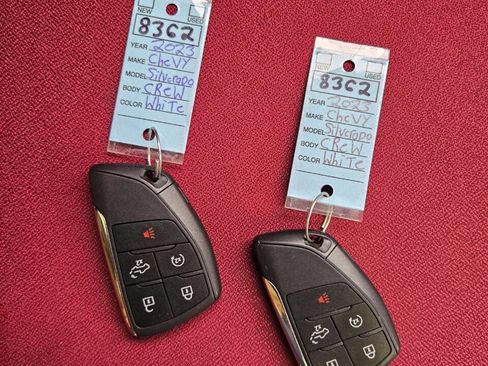 Used 2023 Chevrolet Silverado 1500 LT image 20