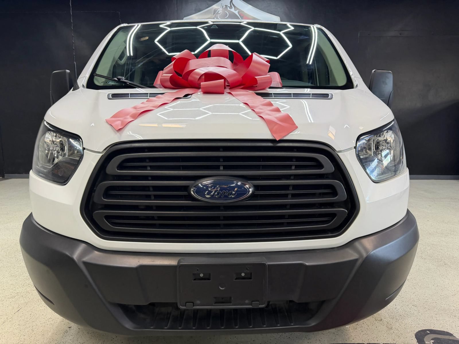 Used 2019 Ford Transit 150 XL RWD image 6