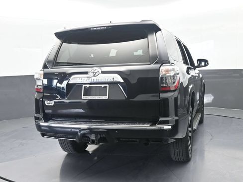 Used 2022 Toyota 4Runner Limited AWD/4WD image 5