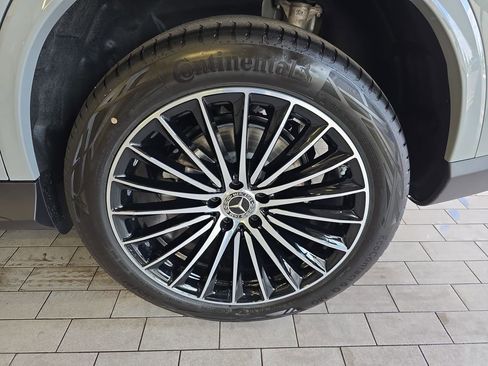 New 2026 Mercedes-Benz GLC 300 image 36