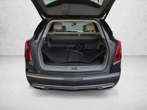 Used 2021 Cadillac XT5 Premium Luxury FWD image 6
