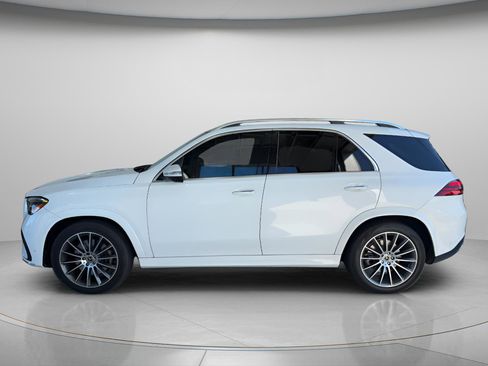 Used 2024 Mercedes-Benz GLE 450 4MATIC image 4