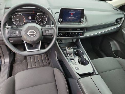 Used 2024 Nissan Rogue S FWD image 8